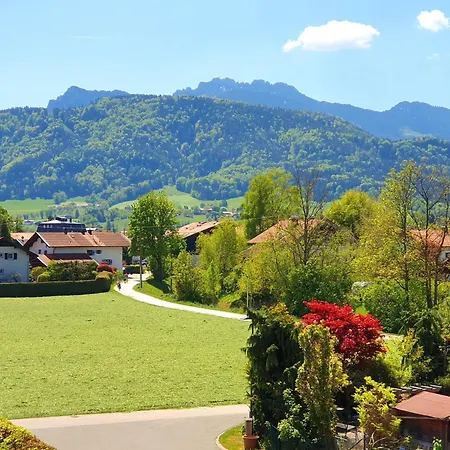 아파트 Schall - Erholung Mit Bergblick Und Chiemseenaehe *